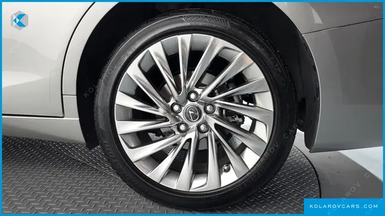 LEXUS ES LUXURY PLUS