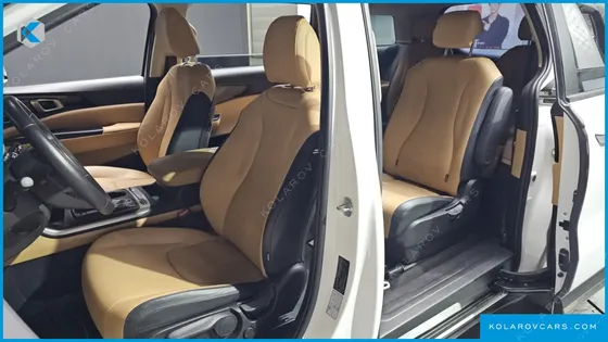 KIA CARNIVAL 9-SEATER PRESTIGE