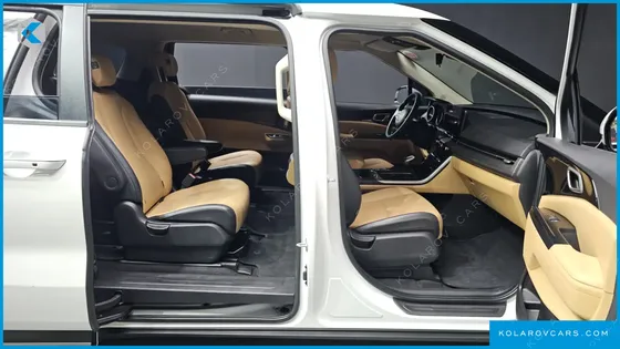 KIA CARNIVAL 9-SEATER PRESTIGE