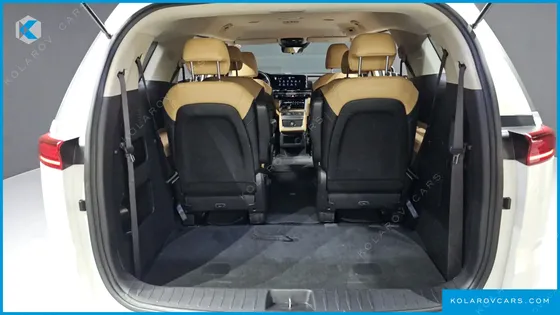 KIA CARNIVAL 9-SEATER PRESTIGE