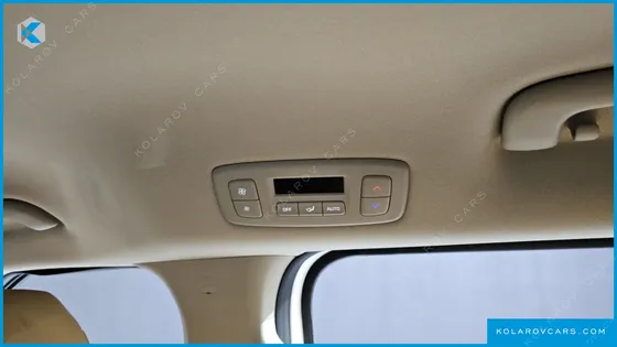 KIA CARNIVAL 9-SEATER PRESTIGE