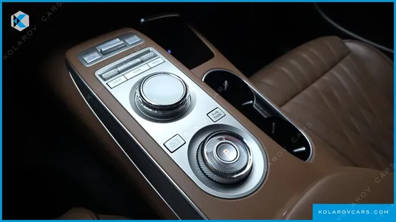 GENESIS GV70 2.5T GASOLINE 2WD