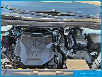 KIA CARNIVAL GASOLINE 7-SEATER SIGNATURE