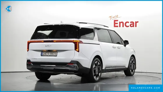 KIA CARNIVAL 9-SEATER NOBLESSE