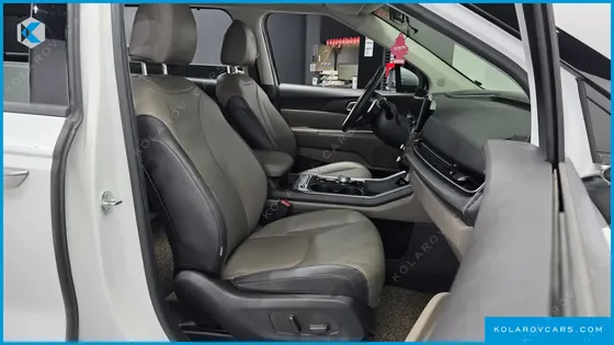 KIA CARNIVAL 9-SEATER NOBLESSE