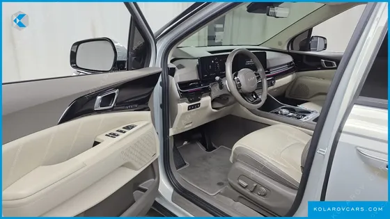 KIA CARNIVAL 9-SEATER SIGNATURE