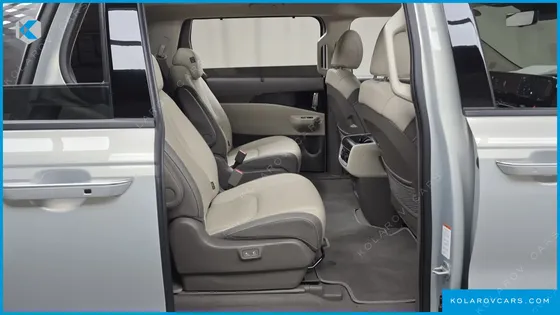 KIA CARNIVAL 9-SEATER SIGNATURE