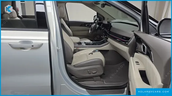 KIA CARNIVAL 9-SEATER SIGNATURE