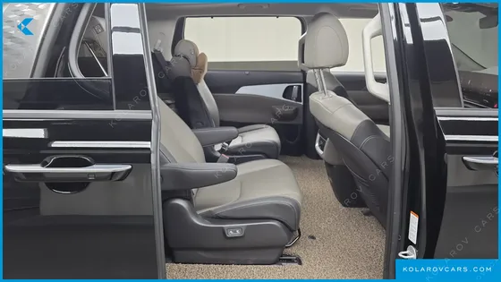 KIA CARNIVAL HEV 9SEATER NOBLESS