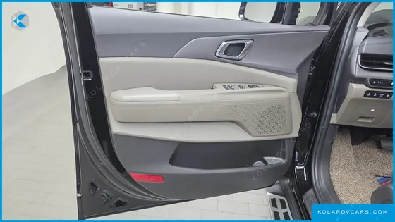 KIA CARNIVAL HEV 9SEATER NOBLESS