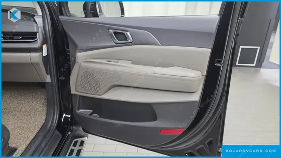 KIA CARNIVAL HEV 9SEATER NOBLESS