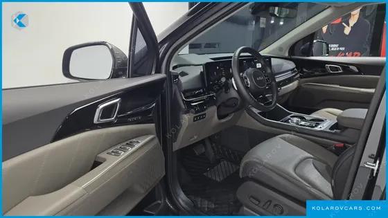 KIA CARNIVAL GASOLINE 9-SEATER GRAVITY