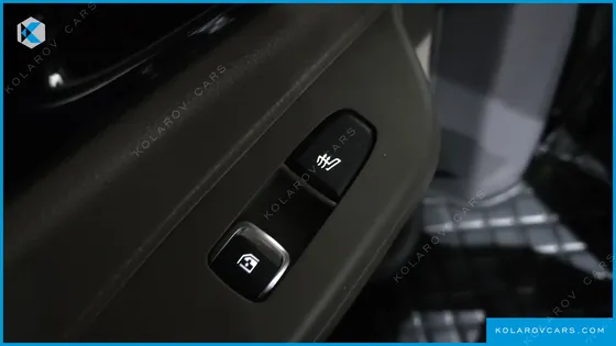 KIA CARNIVAL GASOLINE 9-SEATER GRAVITY