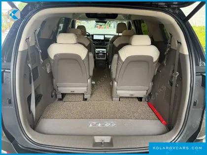 KIA CARNIVAL HEV 9-SEATER HI-LIMOUSINE