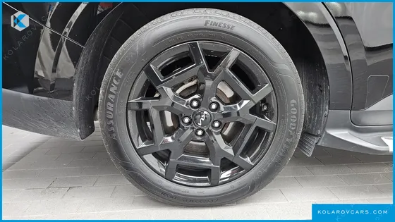 KIA CARNIVAL 9-SEATER GRAVITY