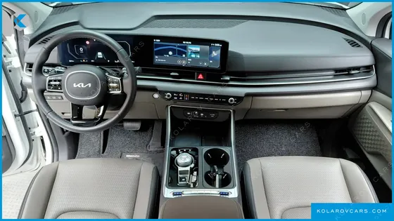 KIA CARNIVAL GASOLINE 9-SEATER NOBLESSE