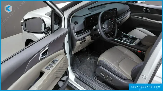KIA CARNIVAL GASOLINE 9-SEATER NOBLESSE
