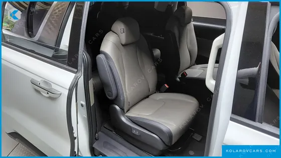 KIA CARNIVAL GASOLINE 9-SEATER NOBLESSE
