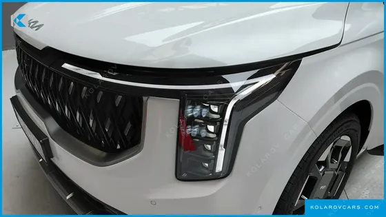KIA CARNIVAL GASOLINE 9-SEATER NOBLESSE