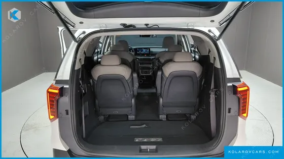 KIA CARNIVAL GASOLINE 9-SEATER NOBLESSE