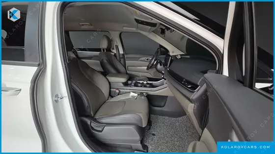 KIA CARNIVAL 9-SEATER PRESTIGE