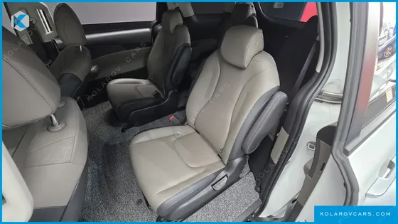 KIA CARNIVAL 9-SEATER PRESTIGE