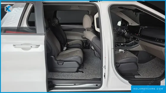 KIA CARNIVAL 9-SEATER PRESTIGE