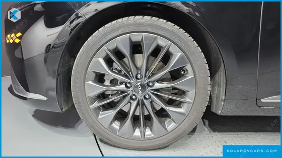 KIA K8 2.5 GASOLINE 2WD