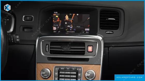VOLVO V60 D4