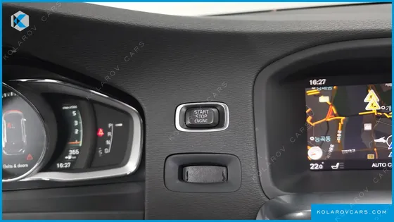 VOLVO V60 D4