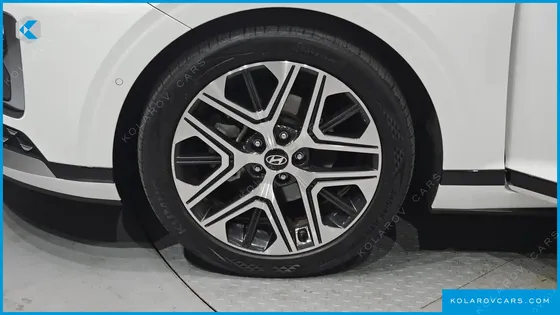 HYUNDAI GRANDEUR PREMIUM