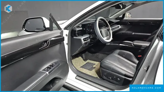 HYUNDAI GRANDEUR 2,5 GASOLINE 2WD