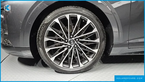 HYUNDAI GRANDEUR 2,5 GASOLINE 2WD