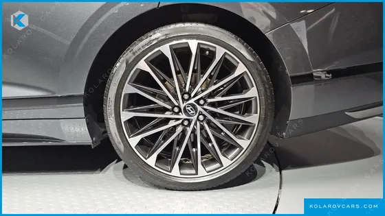 HYUNDAI GRANDEUR 2,5 GASOLINE 2WD