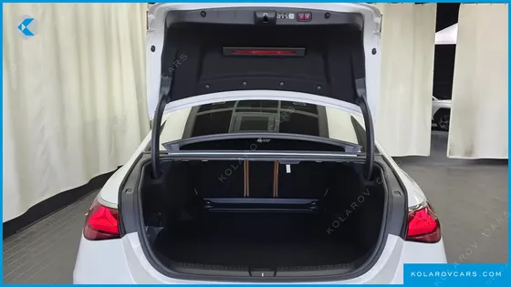 MERCEDES E-CLASS E200 AVANTGARDE
