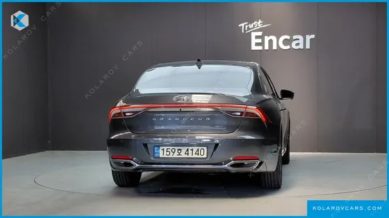 HYUNDAI GRANDEUR PREMIUM