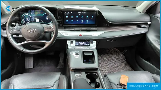 HYUNDAI GRANDEUR PREMIUM