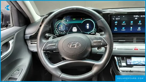 HYUNDAI GRANDEUR PREMIUM