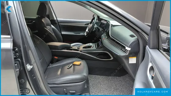 HYUNDAI GRANDEUR PREMIUM