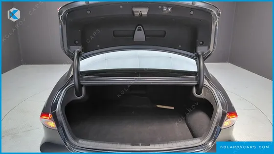 HYUNDAI GRANDEUR PREMIUM