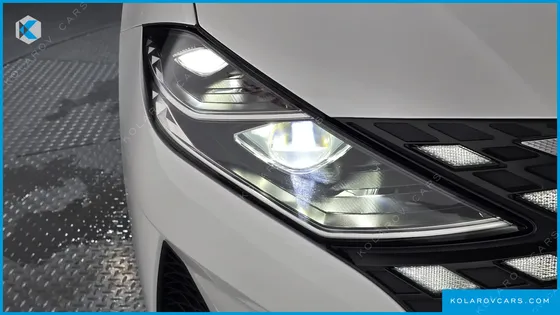 HYUNDAI GRANDEUR LE BLANC