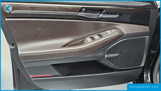 GENESIS EQ900 3.8 GDI AWD