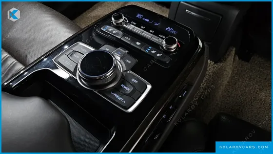 GENESIS EQ900 3.8 GDI AWD