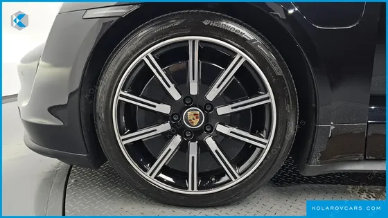 PORSCHE TAYCAN 4S