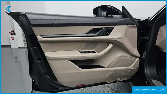 PORSCHE TAYCAN 4S