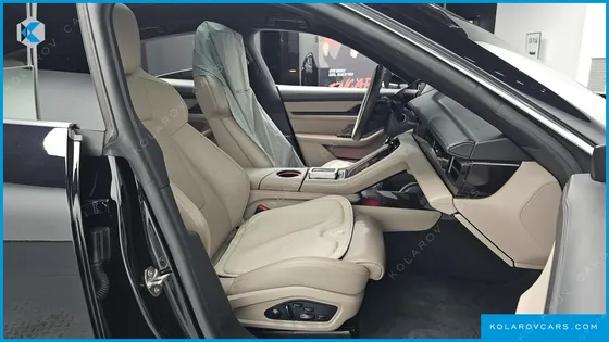 PORSCHE TAYCAN 4S
