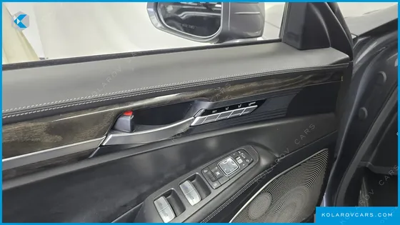 GENESIS EQ900 5.0 GDI AWD