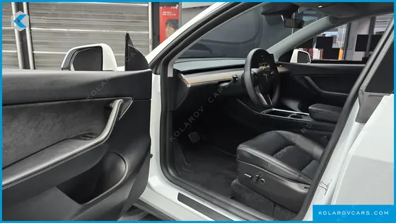 TESLA MODEL Y LONG RANGE AWD