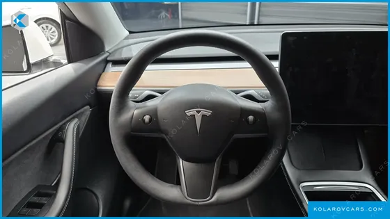 TESLA MODEL Y LONG RANGE AWD
