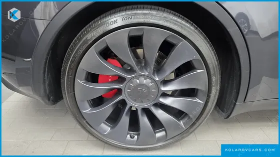 TESLA MODEL Y PERFORMANCE AWD